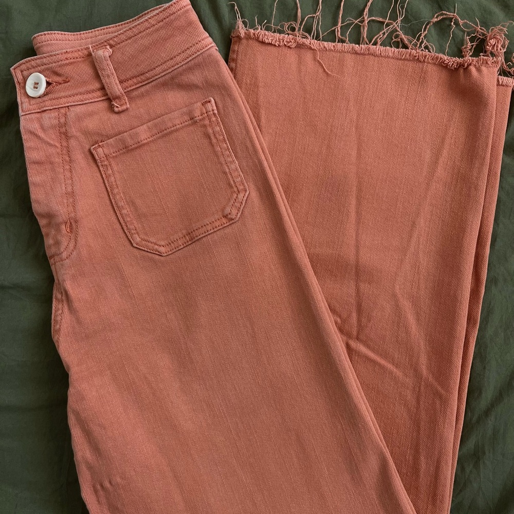 Trendy Peach Women's Cropped Jeans